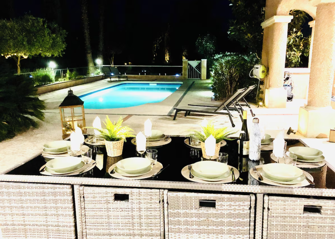 Terrasse du Laurier-Rose