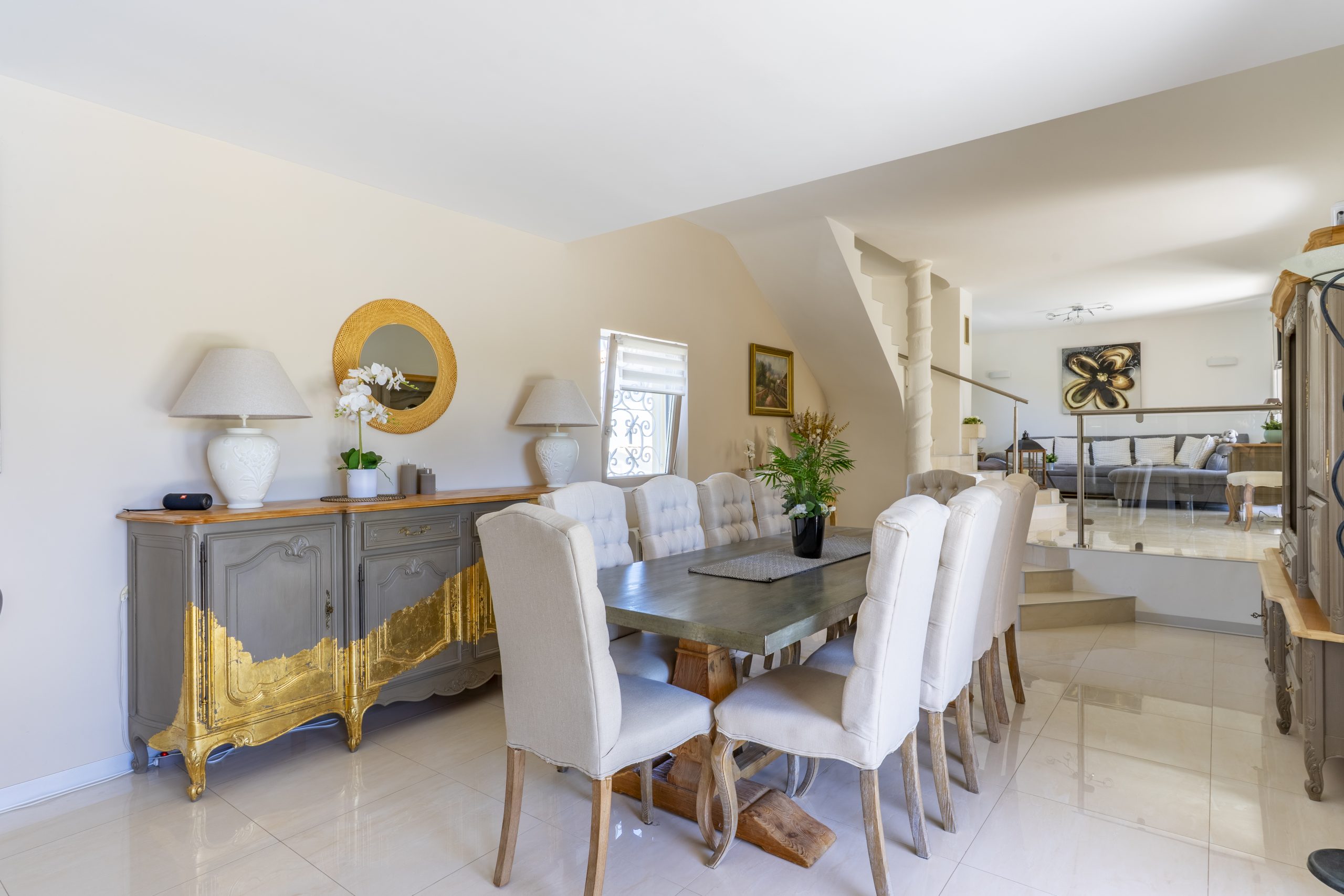 Salle à manger du Laurier-Rose